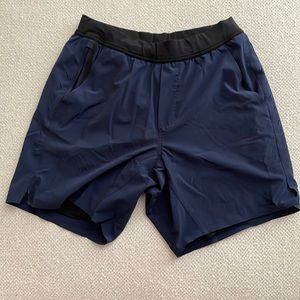 Men’s Small Ten Thousand Interval Lined Short